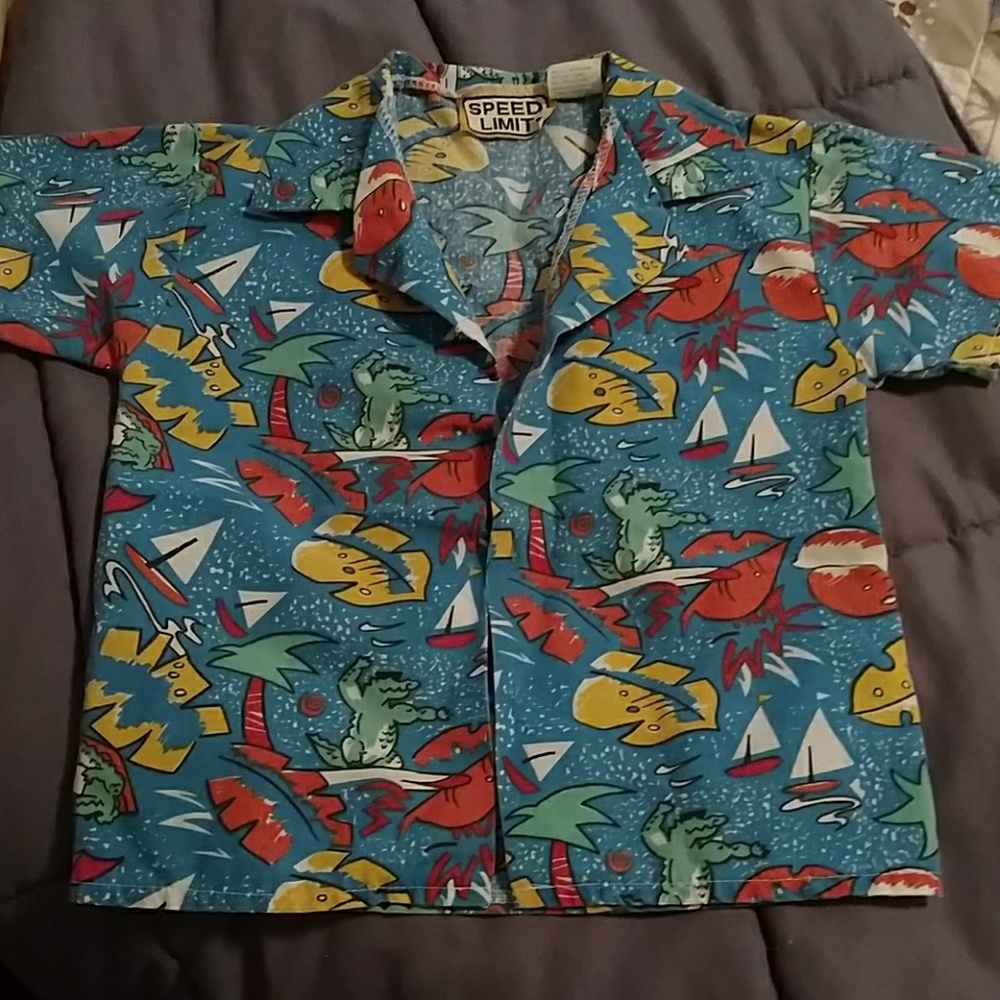 🎯 Boys sz 4  Beach Themed Shirt Summertime Crabs, Sailboats,Fish, 🐠,Palm Trees